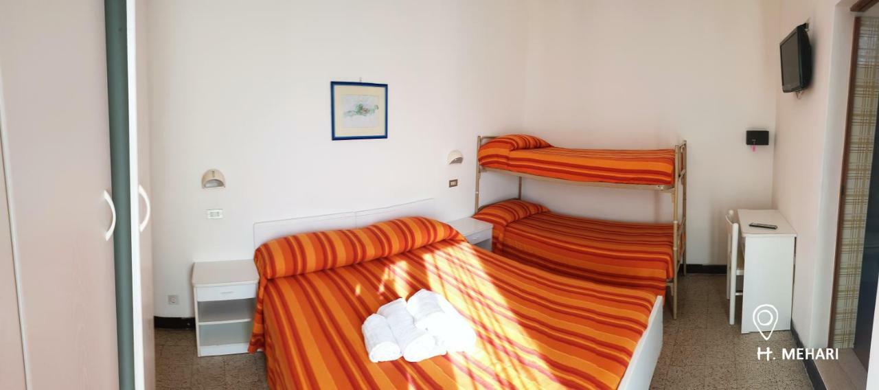 Mehari Rimini - Family Hotel ภายนอก รูปภาพ